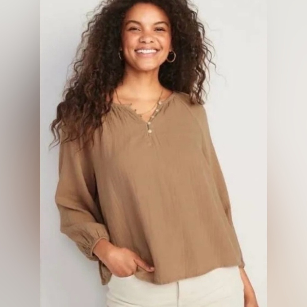 Old navy Shirred Double-Weave Long-Sleeve Blouse
